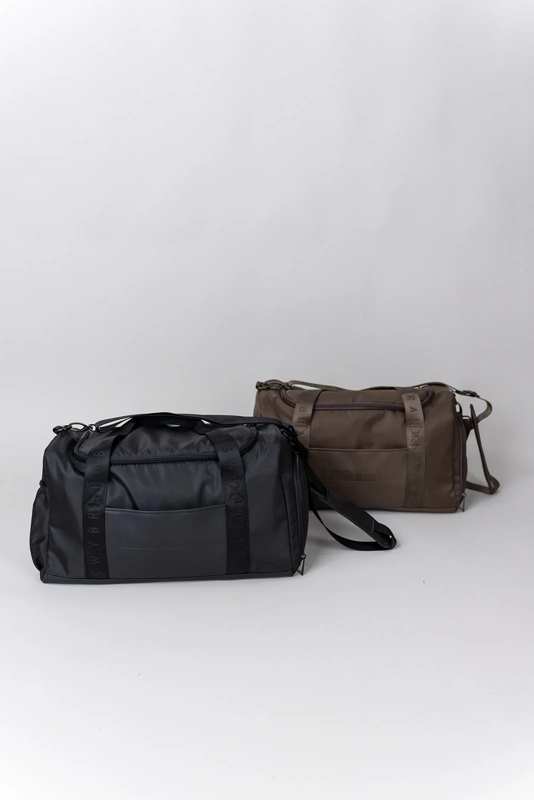 SMALLER GYM BAG - Image 12