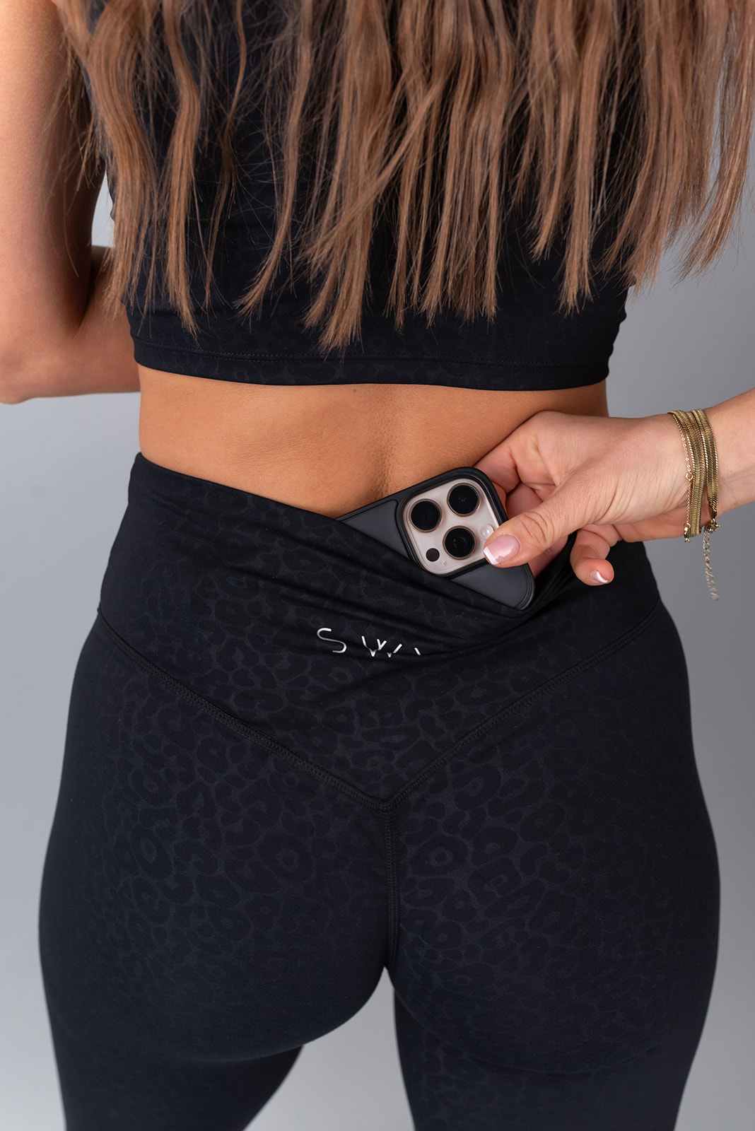 Leopard Hidden Scrunch Leggings - Image 3