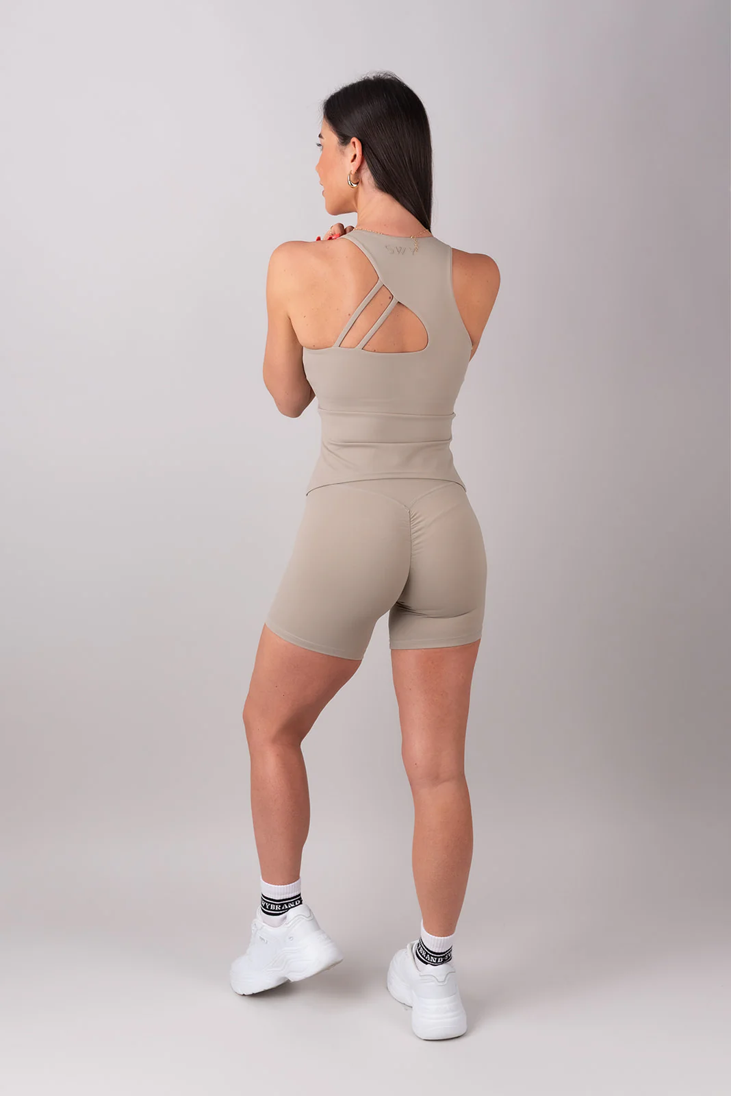 Sleek Tank Top - Image 8