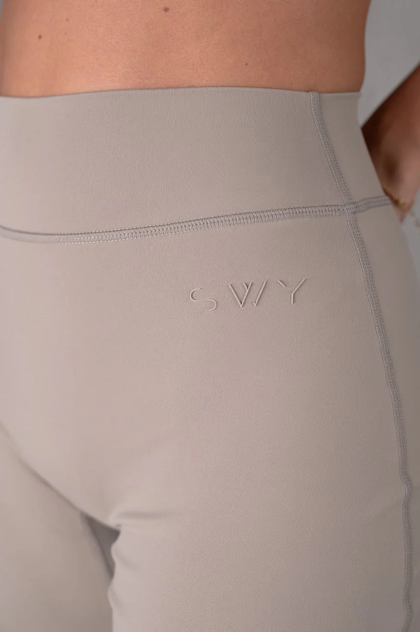 Wide Bottom leggings - Image 3